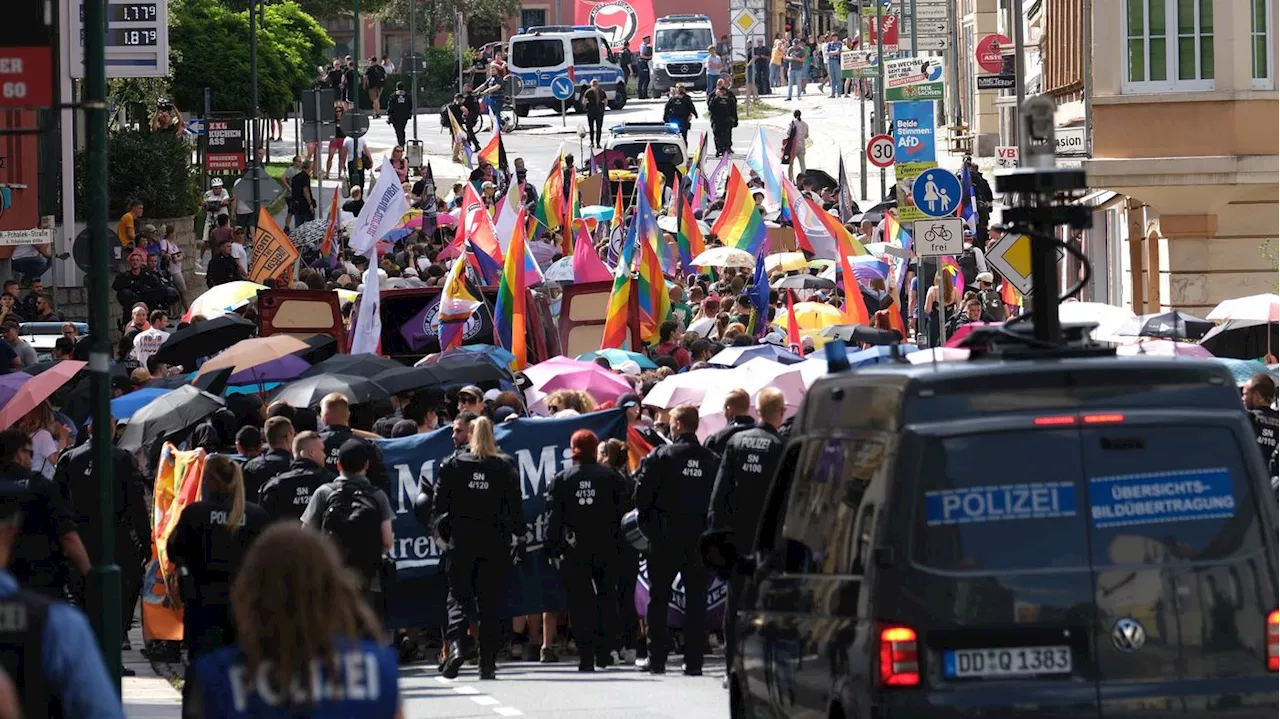 Wegen rechtsextremer Gegenproteste: CSD in Bautzen startet unter großem Polizeiaufgebot