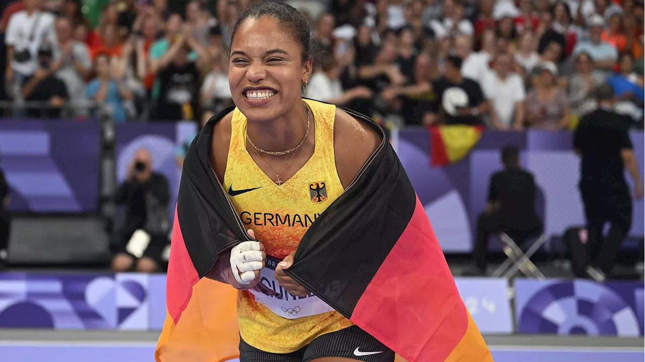 Yemisi Ogunleye beeindruckt doppelt : Kugelstoß-Olympiasiegerin bezaubert mit Gesang