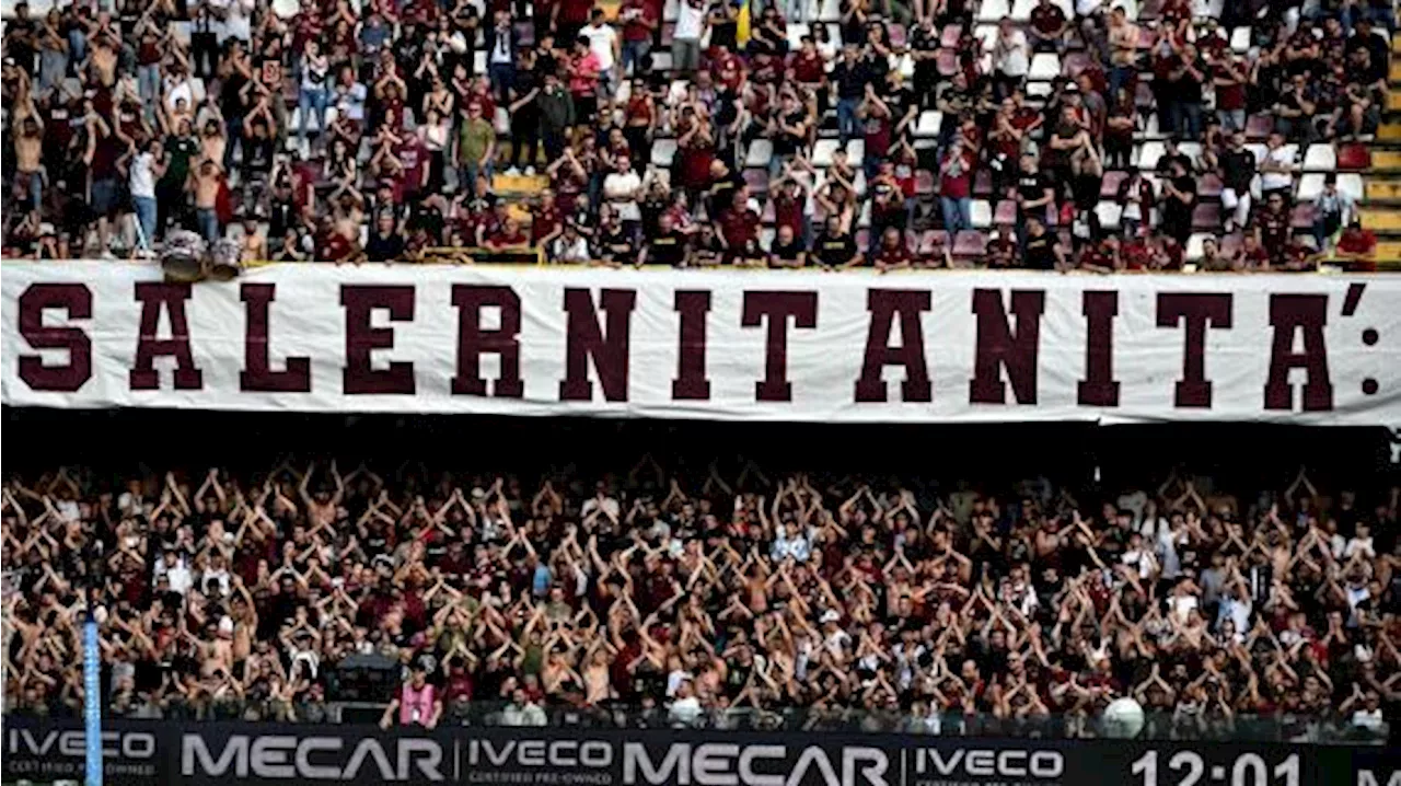 Salernitana, la Curva Sud contro Iervolino: 'Vattene, non accettiamo più compromessi'