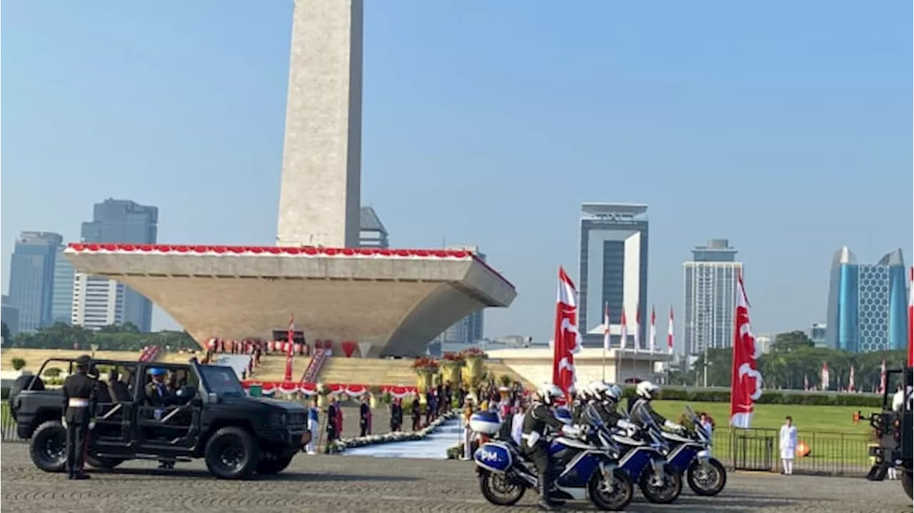 Duplikat Bendera Merah Putih dan Teks Proklmasi Dibawa Pakai Maung dari Monas ke Halim