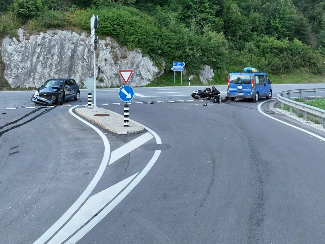 49-Jähriger aus Vorarlberg stirbt bei Motorradunfall in Graubünden