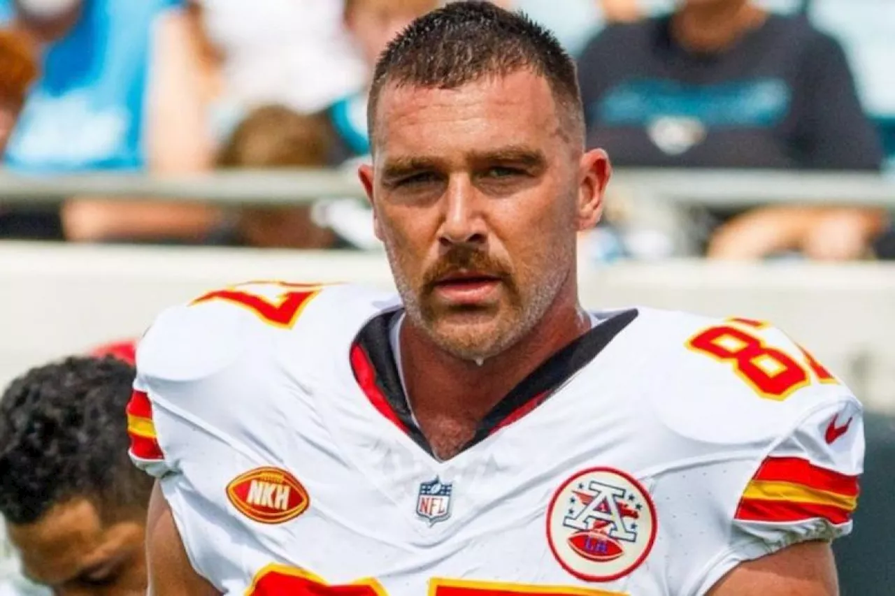 Travis Kelce kembali ke pertandingan ditemani Taylor Swift