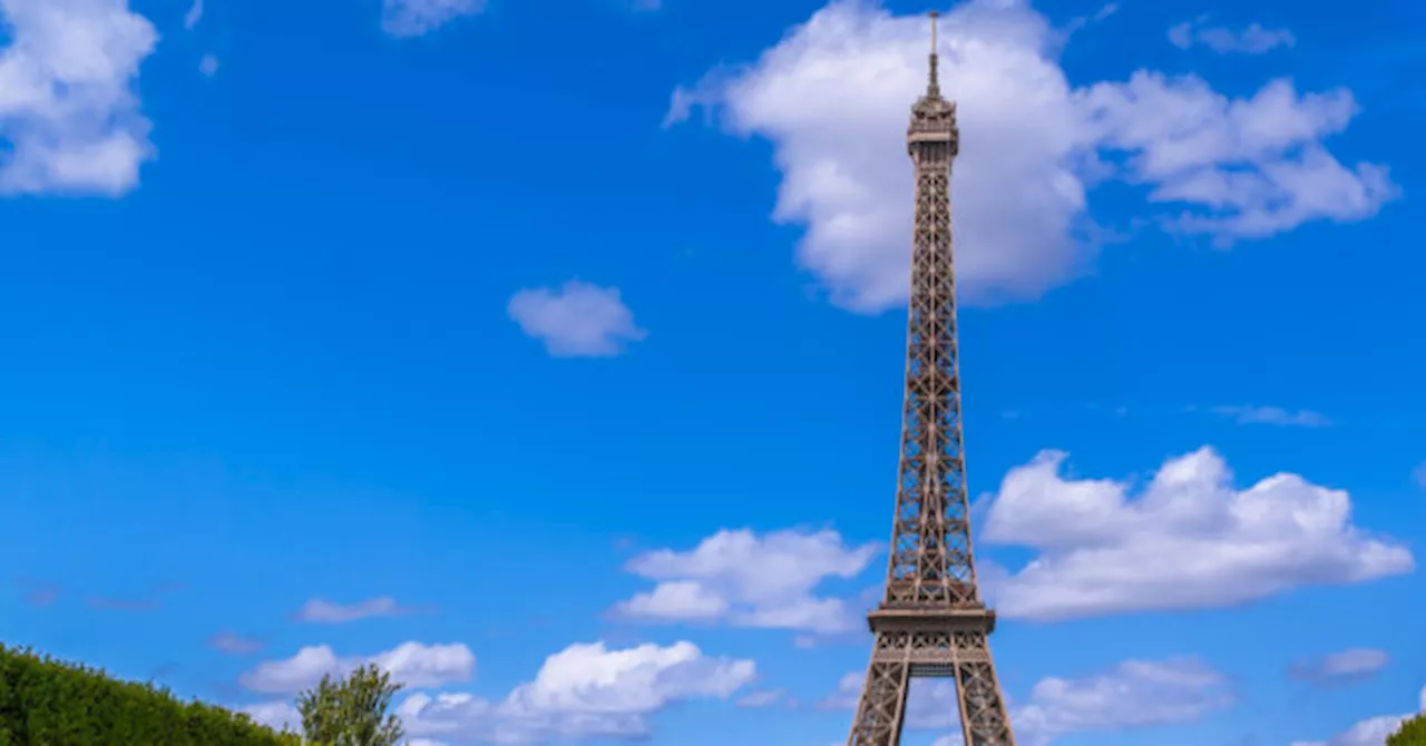 Evacuations as Shirtless Man Scales Eiffel Tower Ahead of Olympics Closing Ceremony