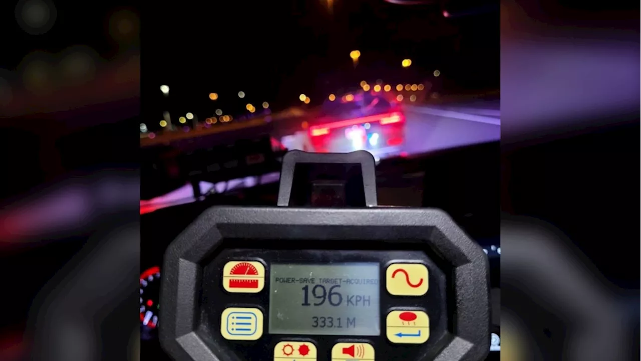 Ottawa driver,19, caught going nearly 200 km/h on Highway 417 facing charges