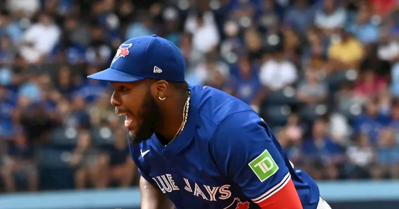 Vladimir Guerrero Jr. iguala su propia marca en el béisbol de las Grandes Ligas con Azulejos