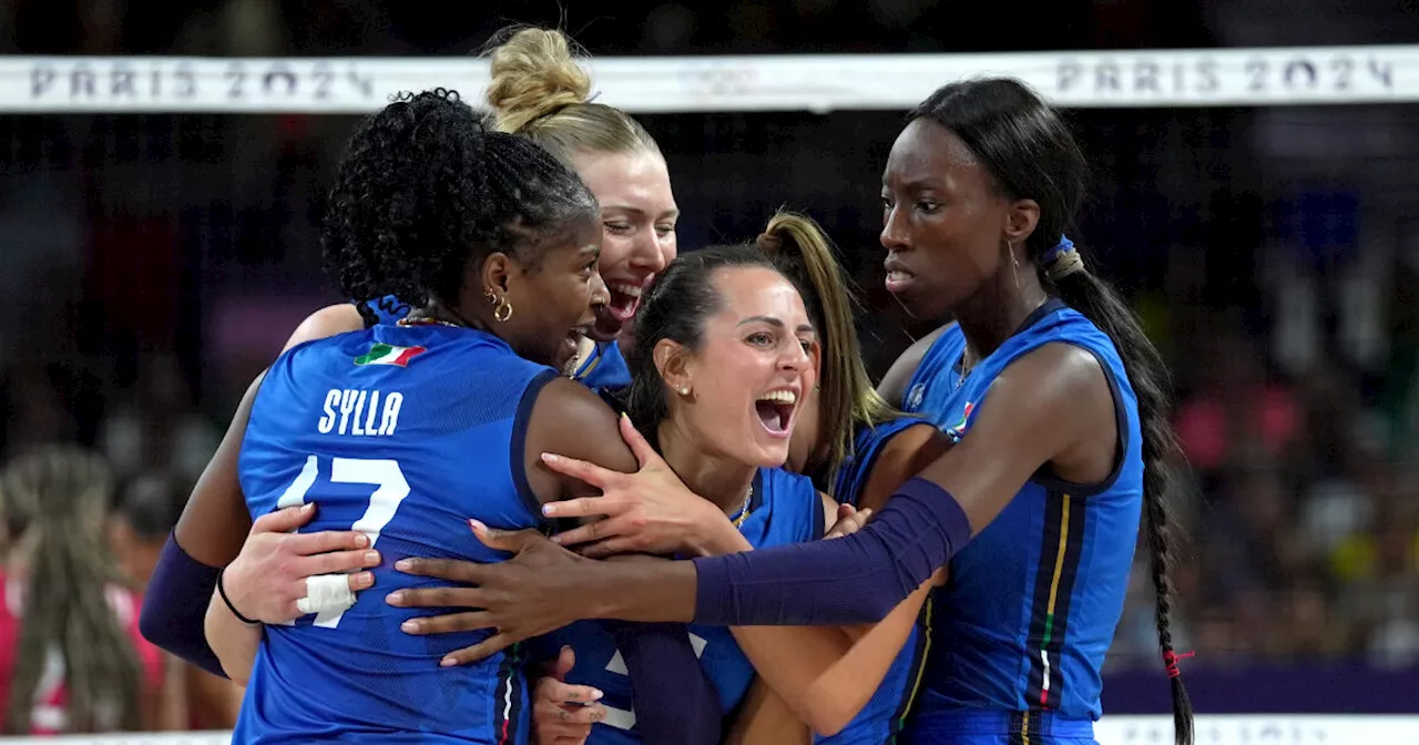 Oro volley femminile alle Olimpiadi, Egonu: “Emozione indescrivibile, Velasco bravo a unirci”