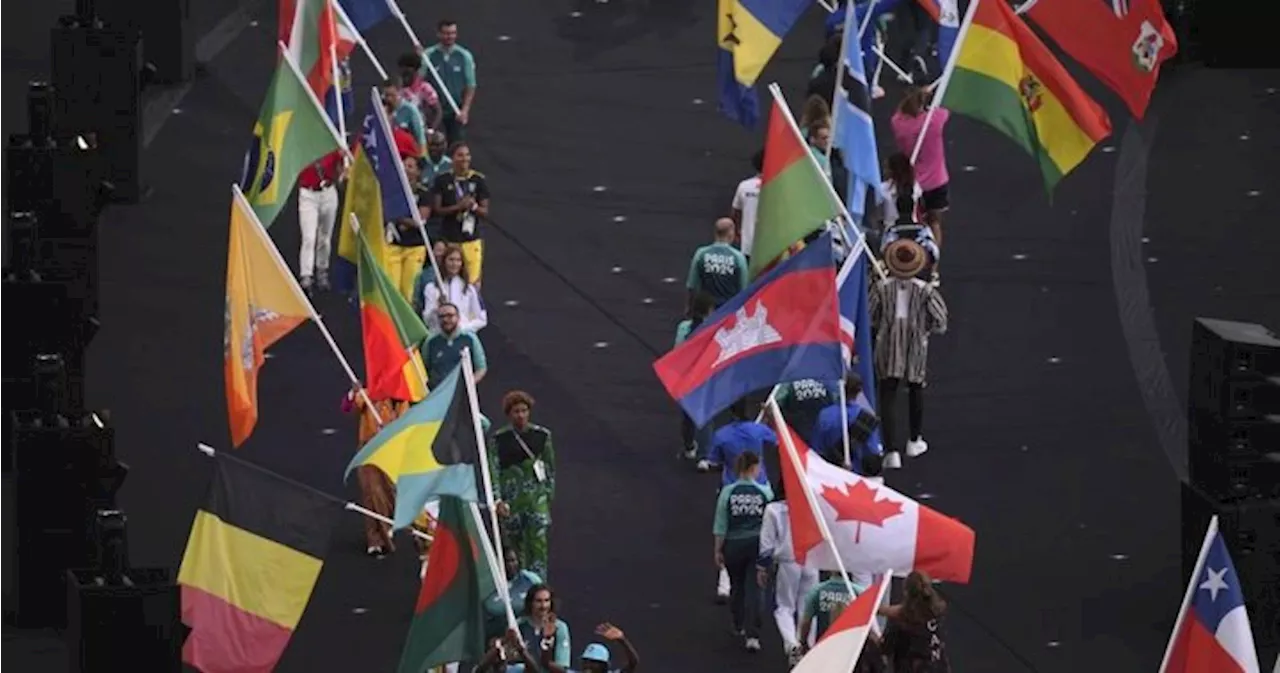 Canadian Olympians take part in closing ceremony