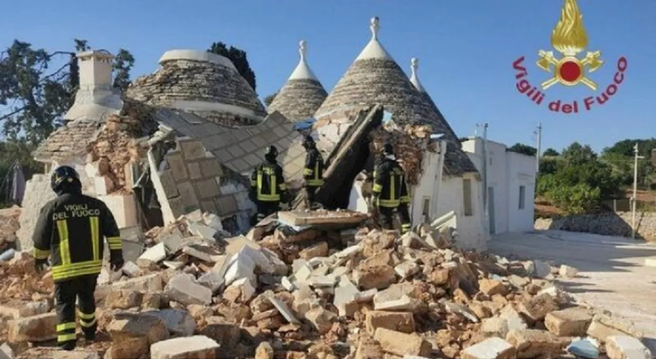 Esplosione in un trullo a Cisternino, ferita una donna: una persona sotto le macerie, vigili del fuoco al lavo