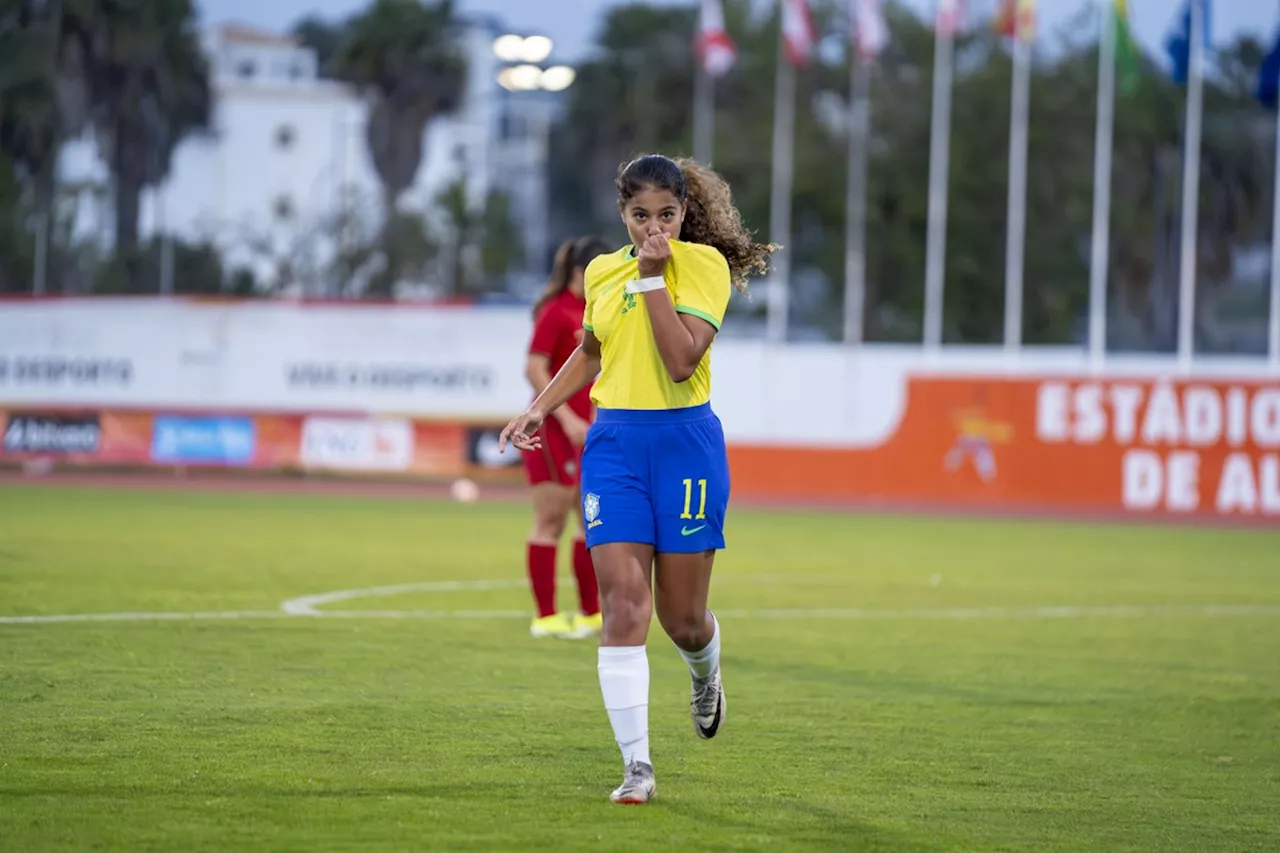 Conheça Giovanna Waksman, apontada como esperança da seleção brasileira após a aposentadoria de Marta