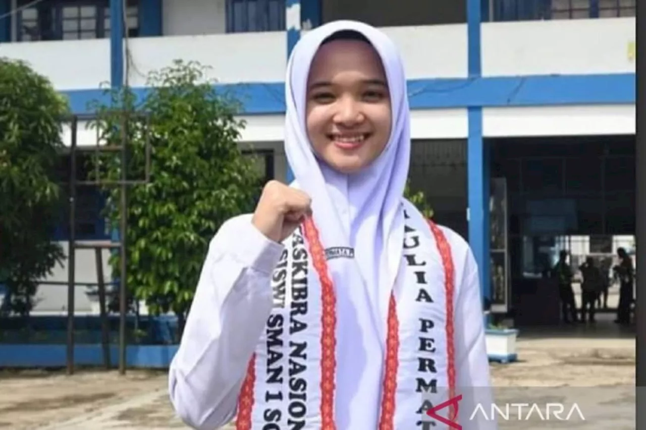 Gadis Berprestasi dari Minang Pembawa Baki Bendera pada HUT ke-79 RI, Namanya Maulia