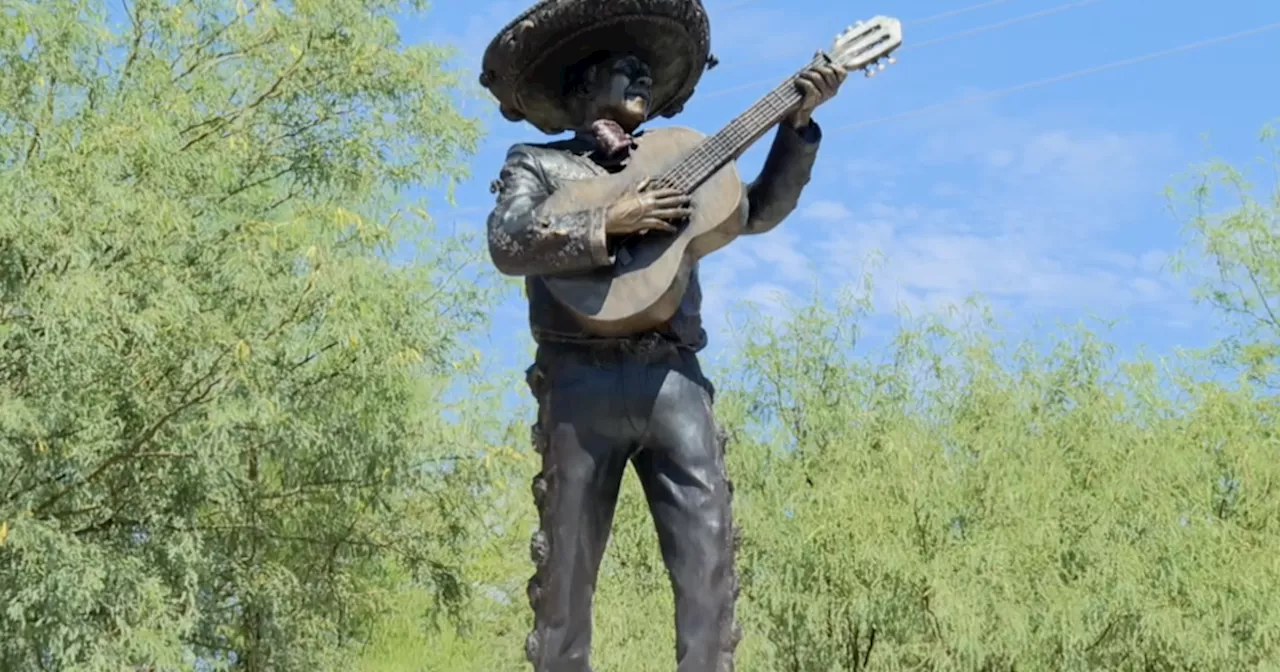 Mariachi educator, Dr. Alfredo Valenzuela, statue unveiled