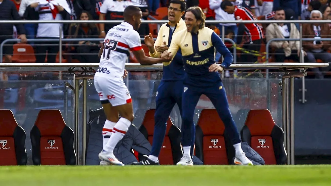 São Paulo vence Atlético-GO com time reserva e encosta no G4 do Brasileirão