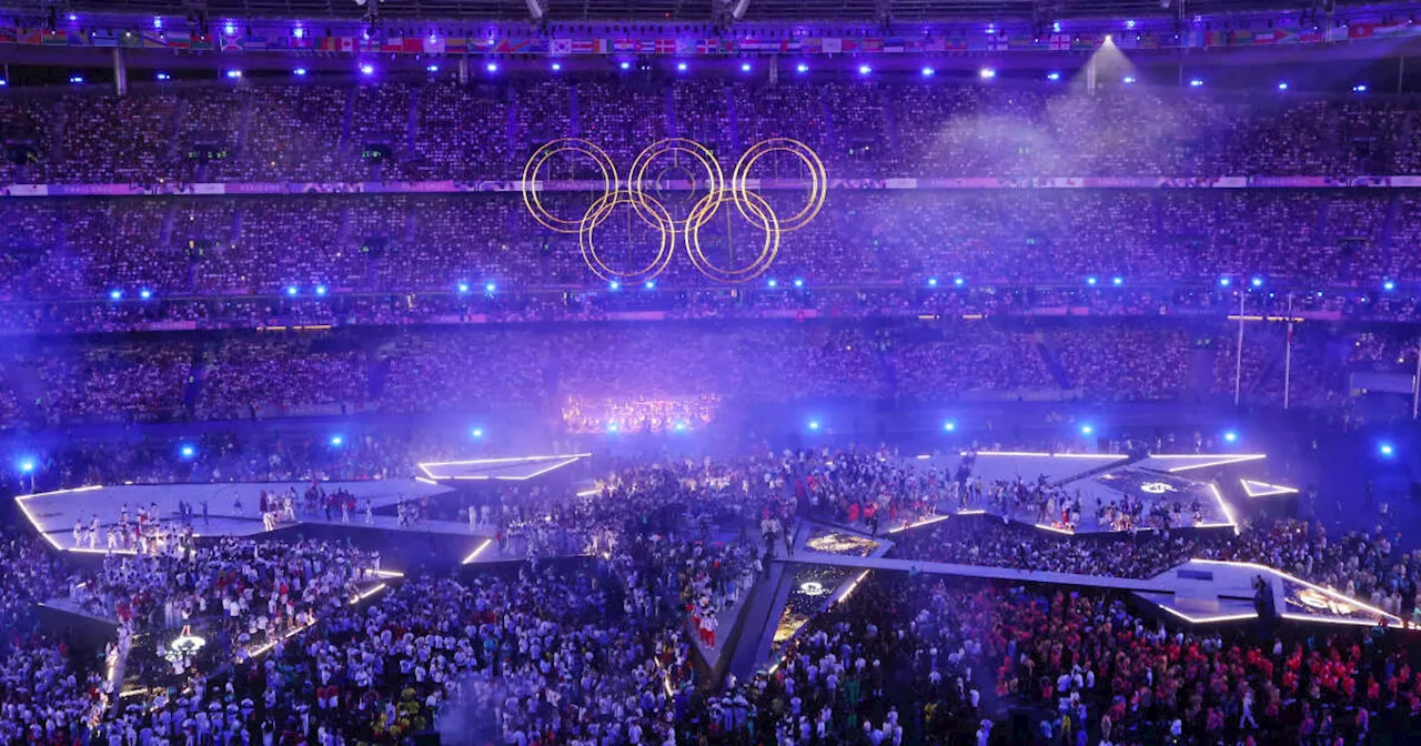  JO 2024 : « Golden voyageur », volontaires et karaoké géant, concerts et discours... suivez …