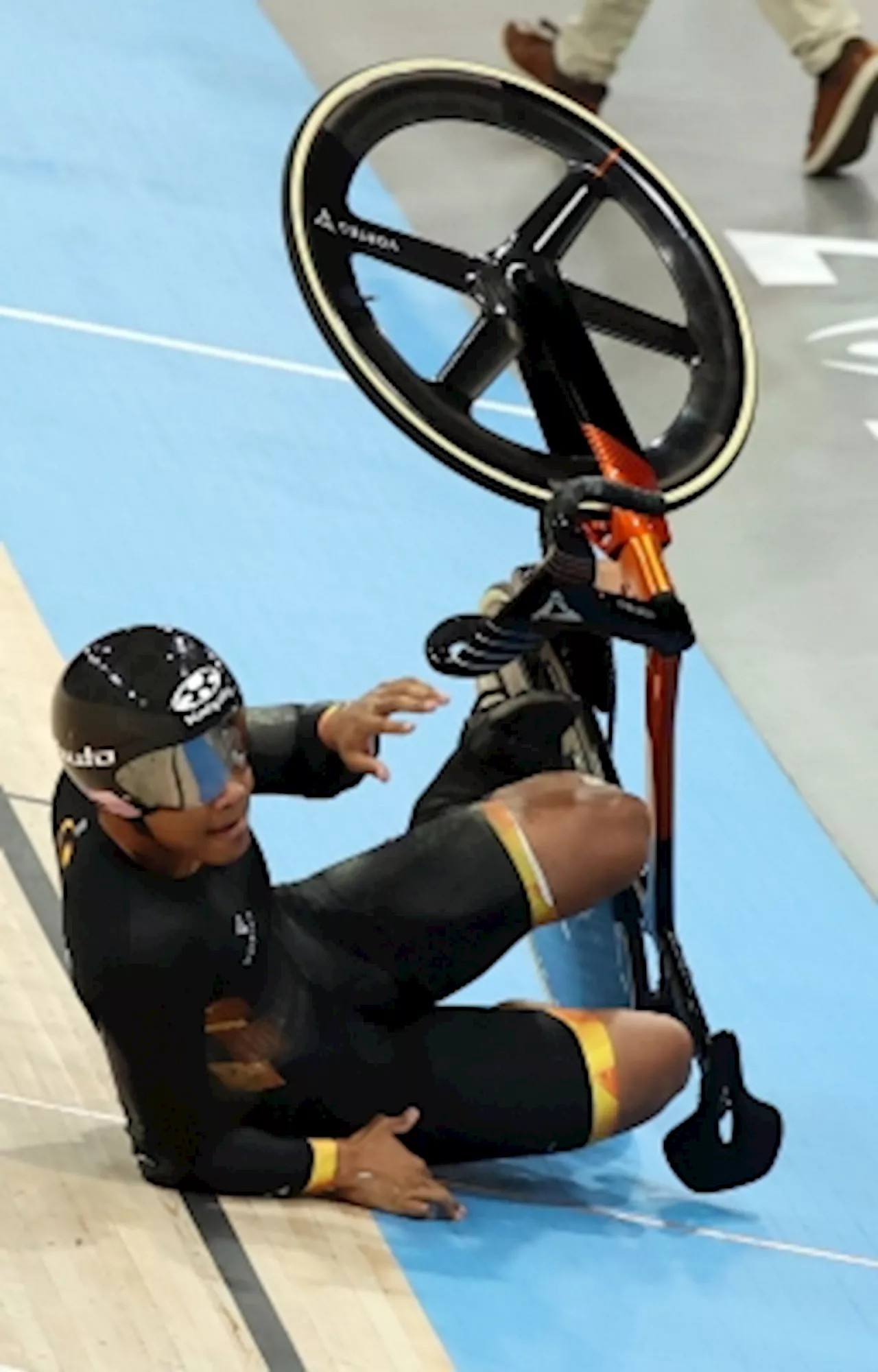 National track cyclist Muhamad Shah Firdaus's relegation in final ends Malaysia's Olympic medal hunt