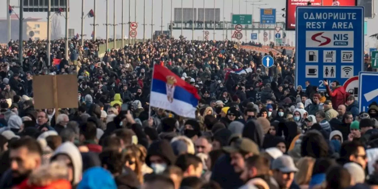 Massenproteste gegen geplantes Lithium-Bergwerk in Serbien