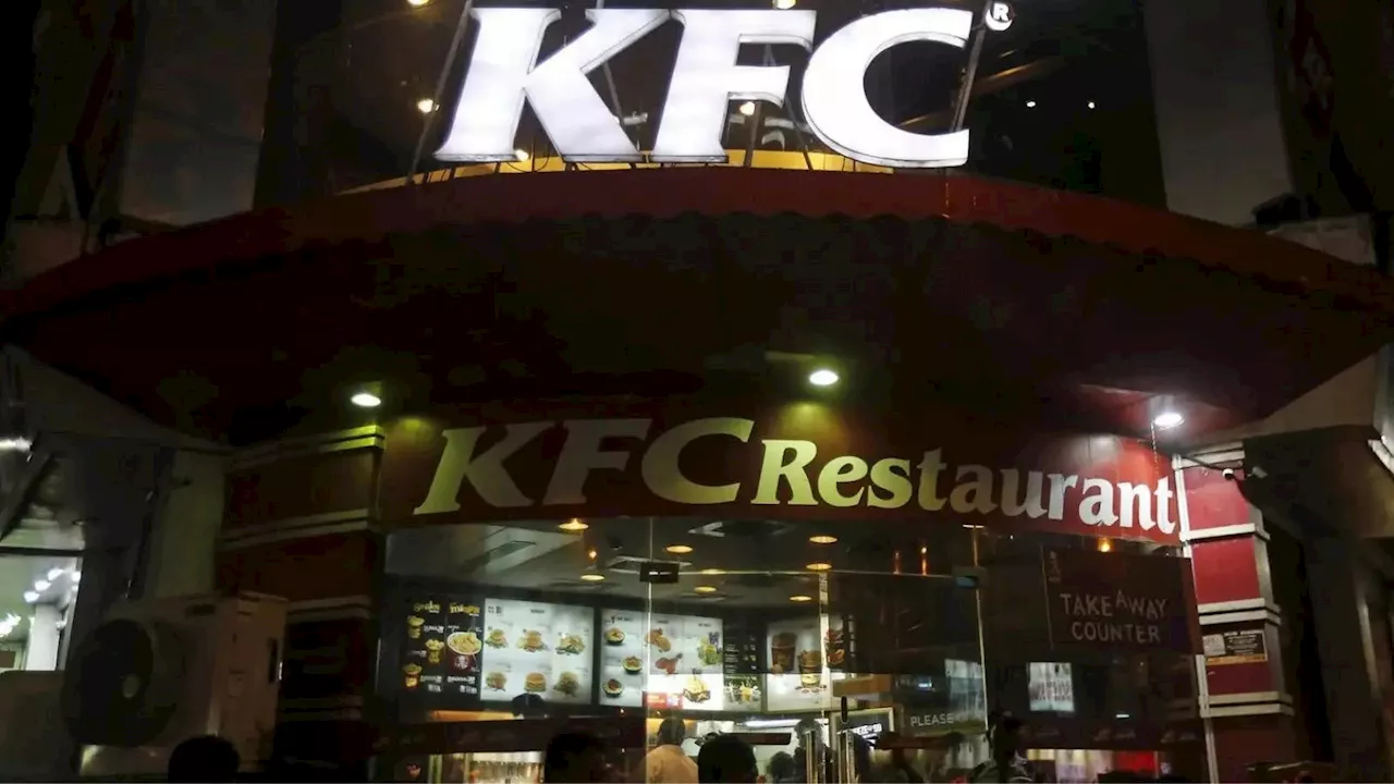 शाकाहारी ग्राहक को चिकन परोसना पड़ा महंगा, KFC को देना पड़ेगा 12 हजार रुपये जुर्माना