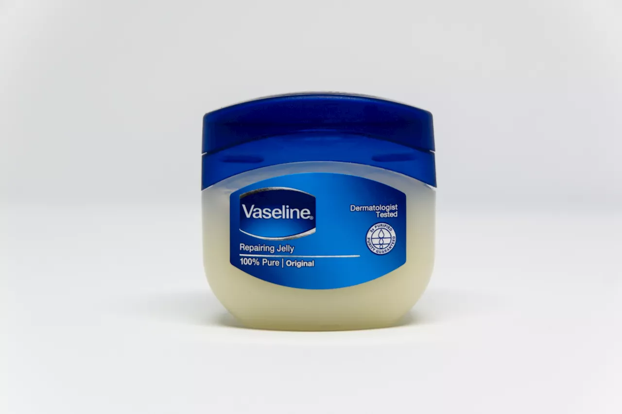 10 unsuspected uses for Vaseline, according to experts