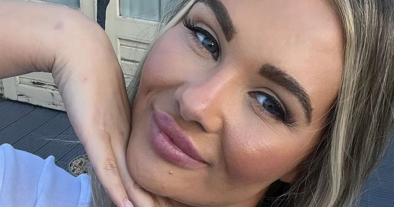 Shaughna Phillips shares snaps with 'swollen' lip filler as she shows face again