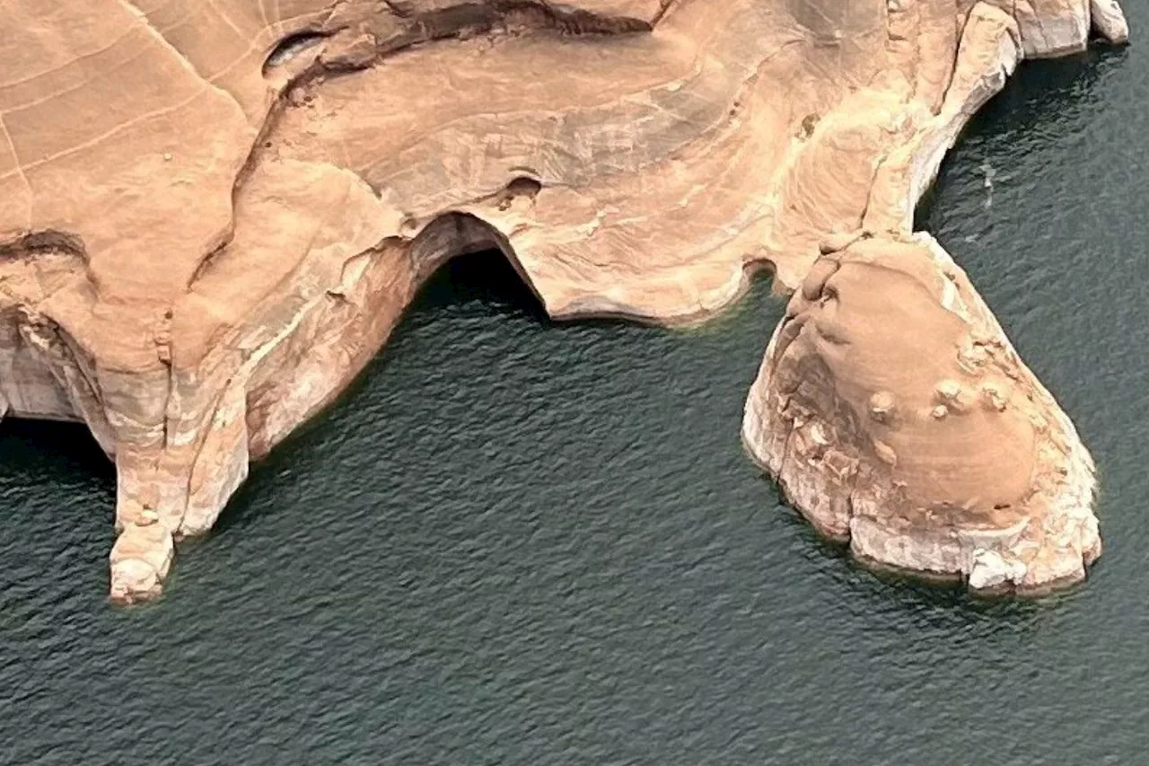 Utah’s popular Double Arch rock formation collapses