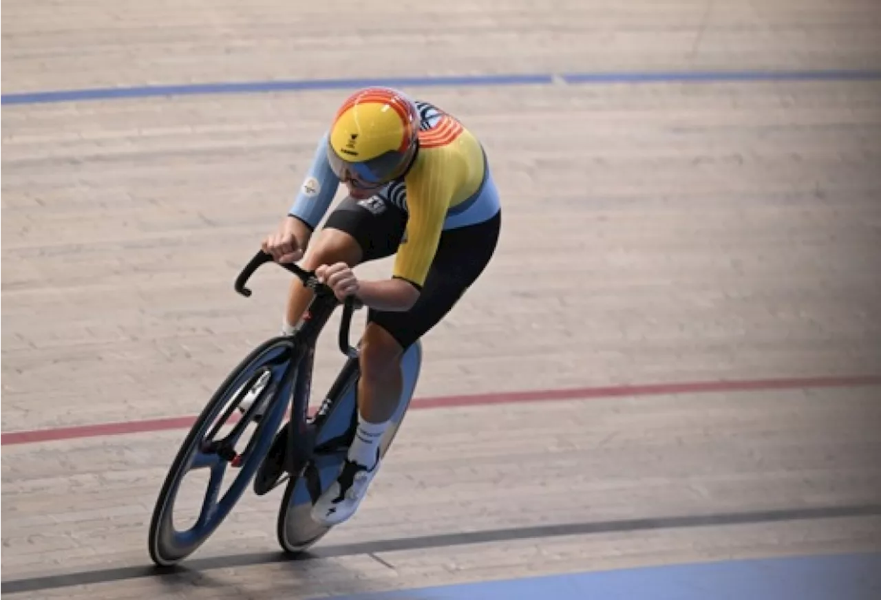 Lotte Kopecky débute son omnium avec une 17e place sur le scratch, Valente prend la tête