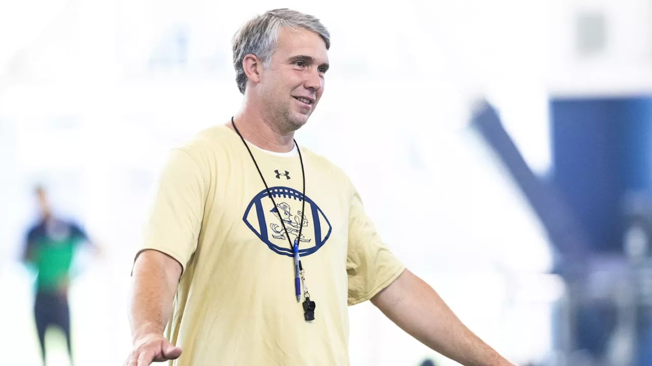 Notre Dame QB Coach Discusses Riley Leonard's Competitive Nature