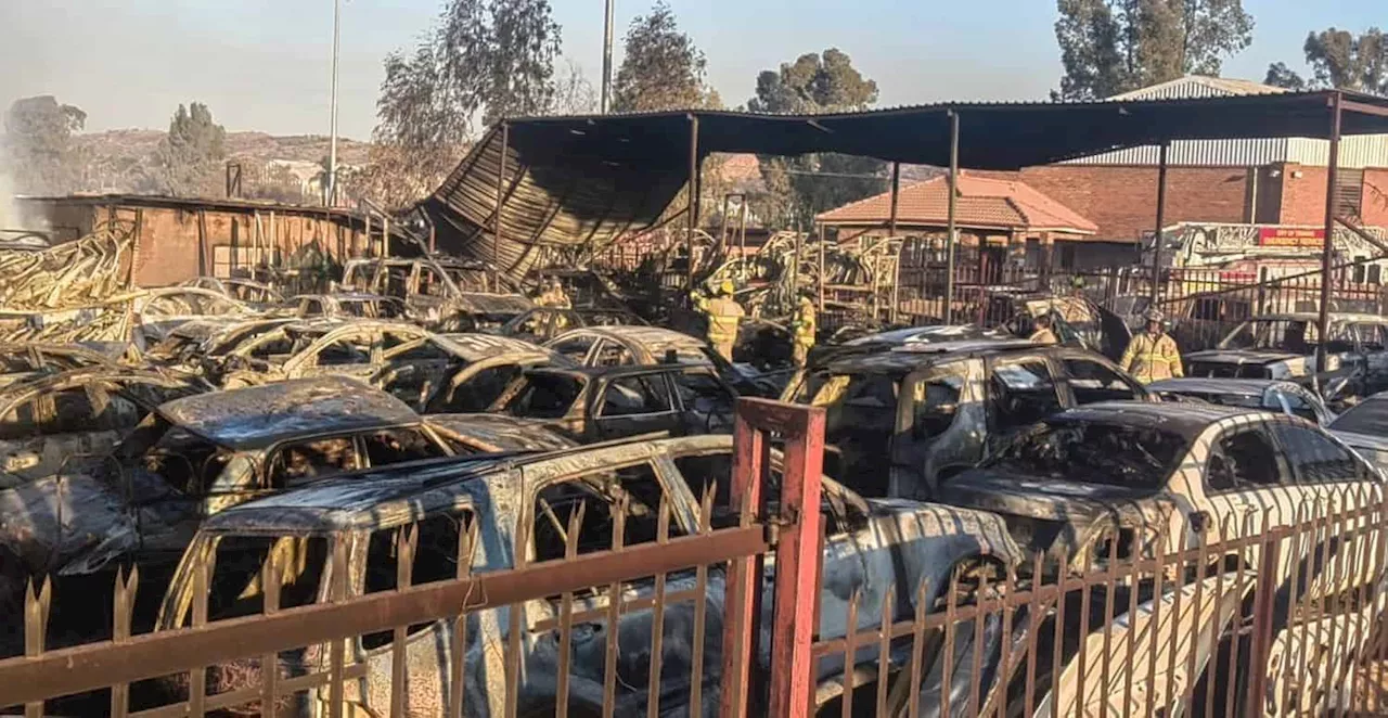 More than a dozen cars destroyed in Tshwane scrapyard fire