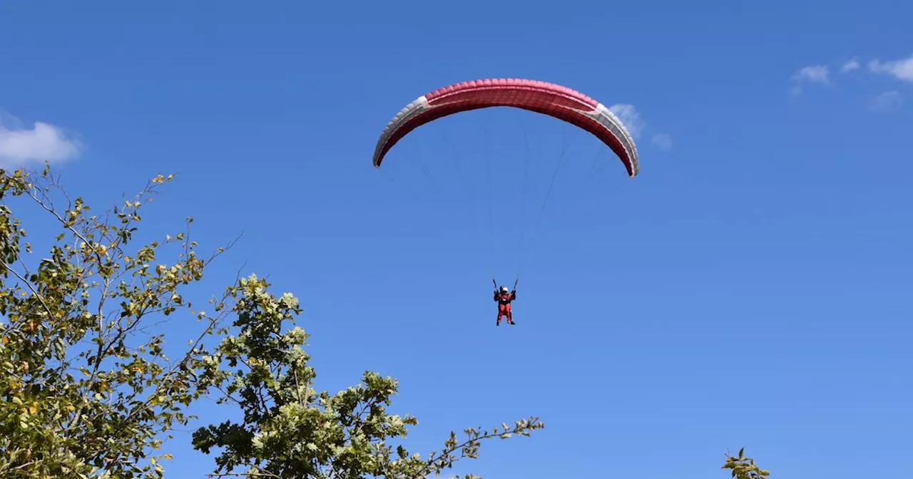 Zwei tödliche Unfälle mit Paragleitern in Tirol: Zehnjähriges Mädchen unter den Opfern