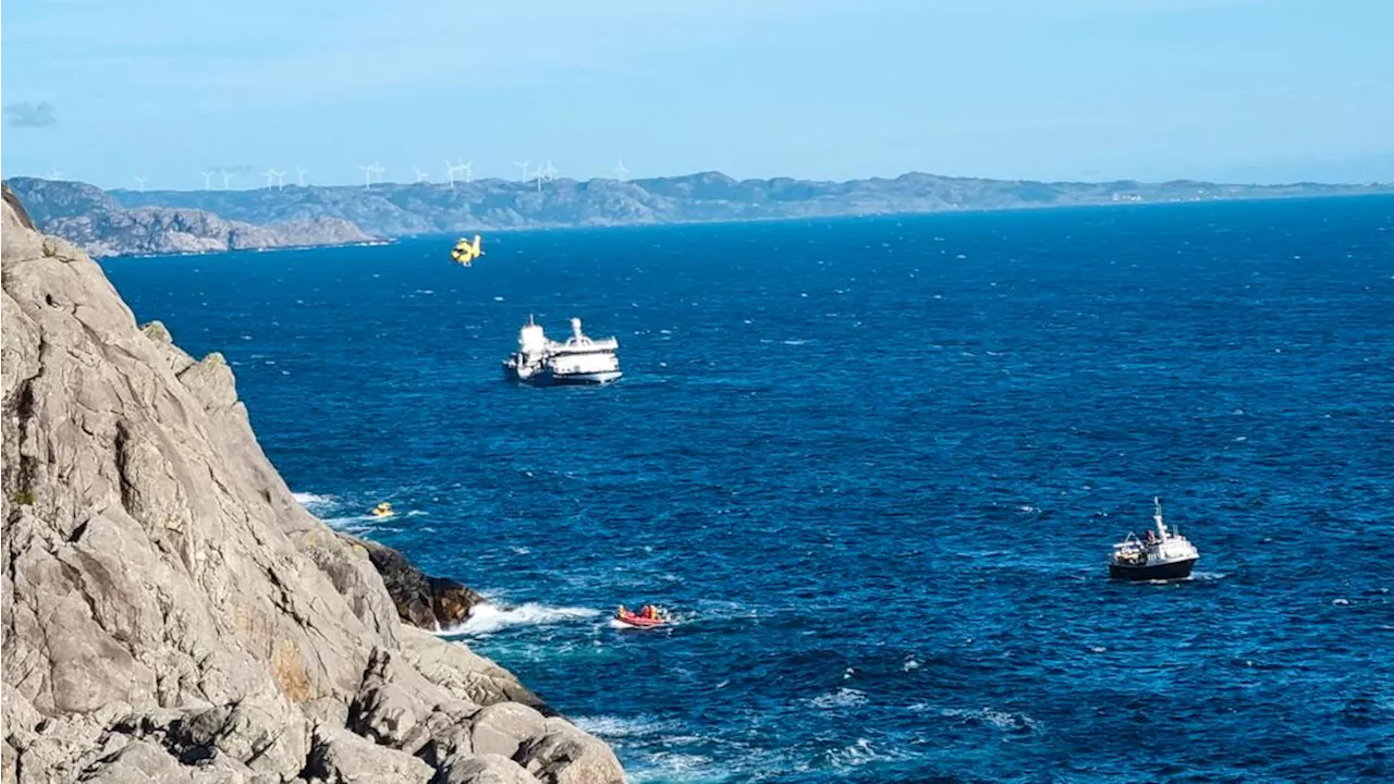 Turgåer har havnet i sjøen i Flekkefjord – stor redningsaksjon pågår