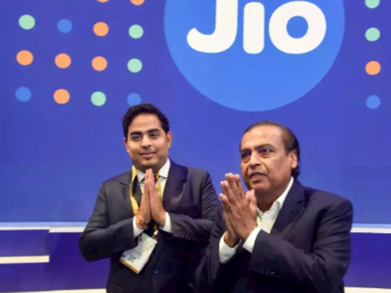 Reliance Jio: आधी किंमती वाढवल्या,आता मुकेश अंबानींनी आणले 4 पैसा वसूल प्लान; रोज 1.5GB डेटा आणि..