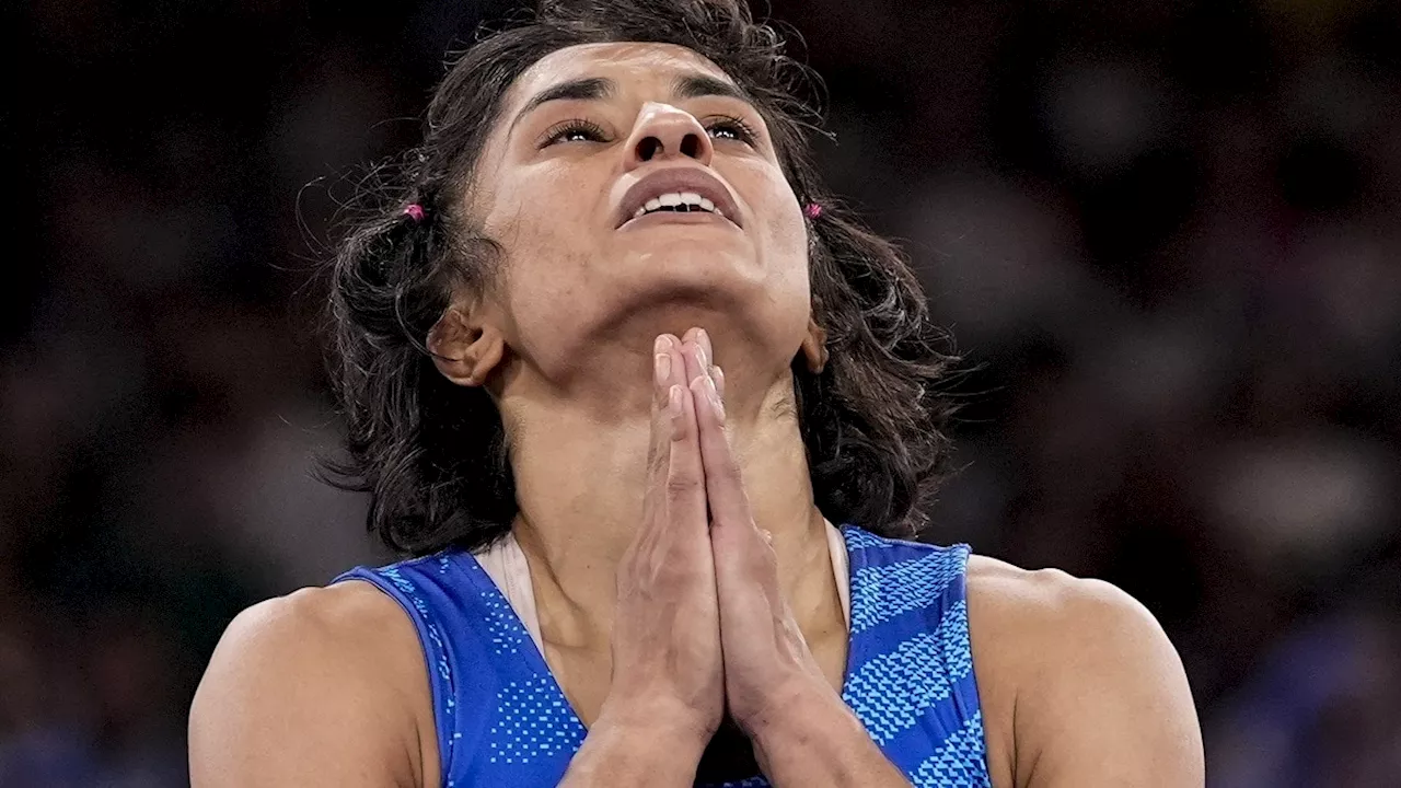 Vinesh Phogat Arriving in India: विनेश फोगाट कल लौटेंगी भारत... सिल्वर मेडल विवाद पर कोर्ट के फैसले से पहले होगी वापसी