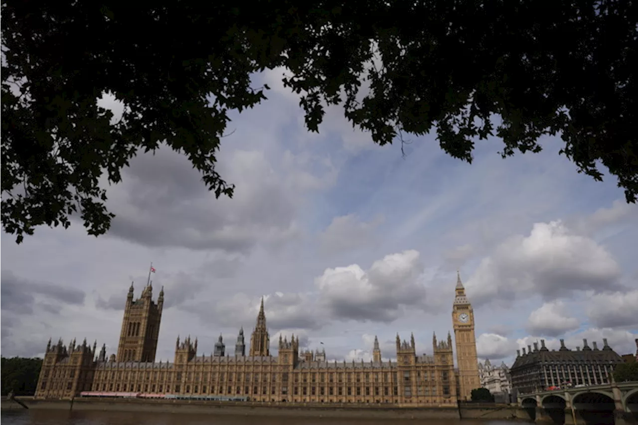 Una bambina e una donna accoltellate a Londra, un uomo arrestato