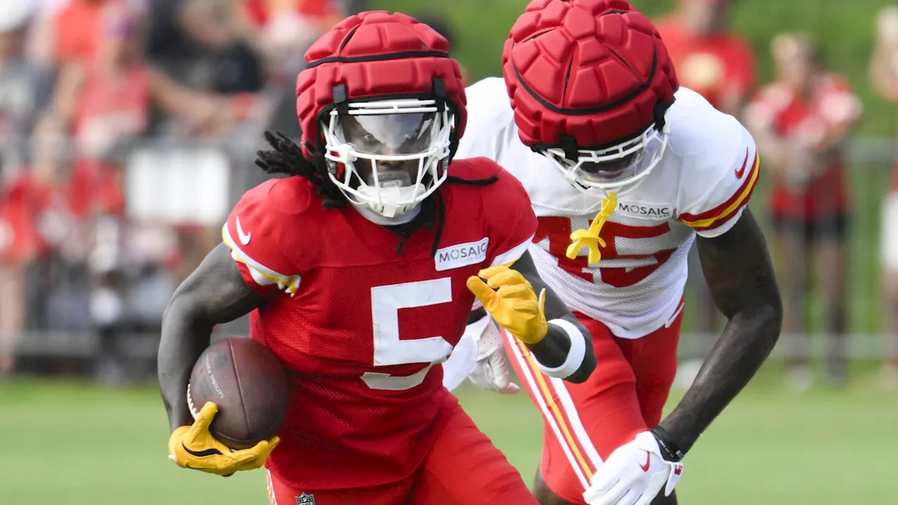 Chiefs' Reid says wide receiver 'Hollywood' Brown won't need surgery for shoulder injury