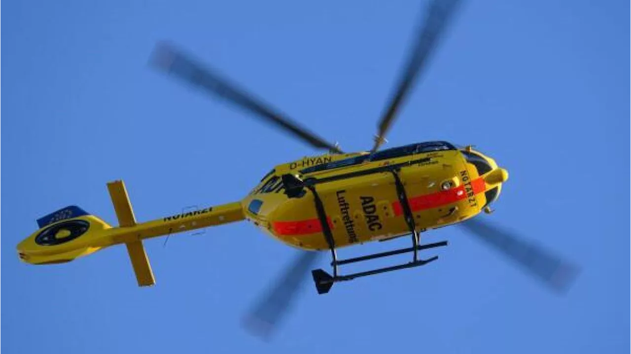 Fünf Schwerverletzte bei Unfall: Zwei Rettungshubschrauber im Einsatz