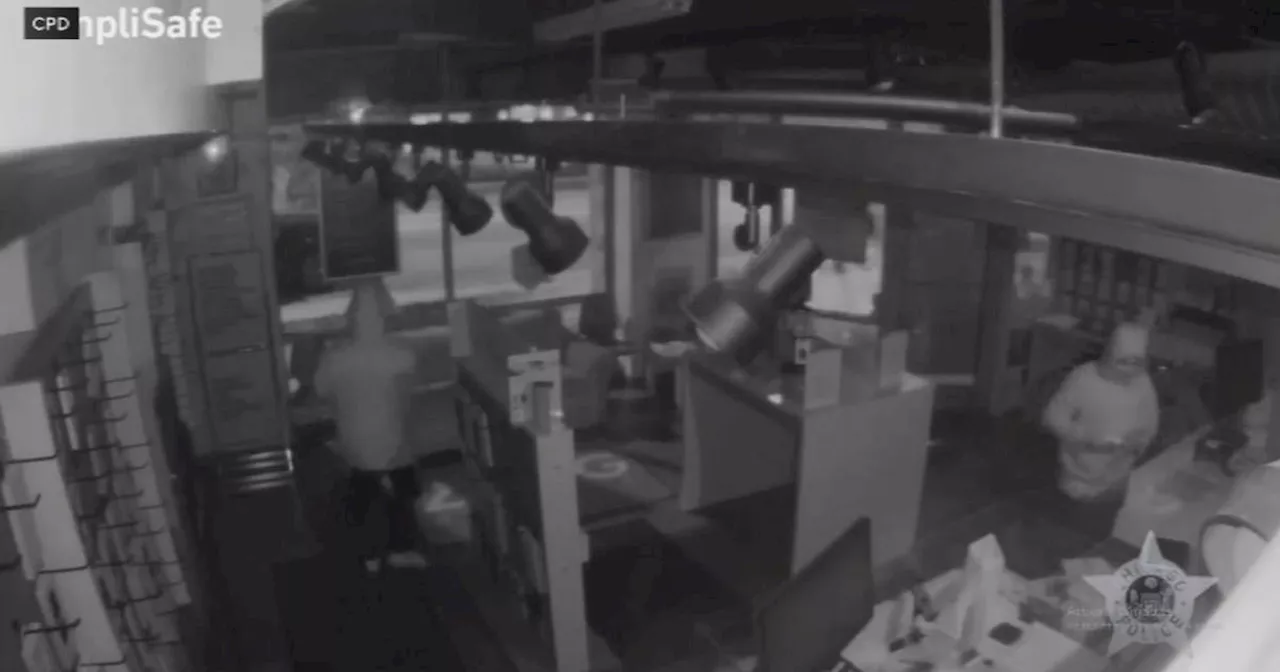 Police seek burglars in string of West Loop store break-ins