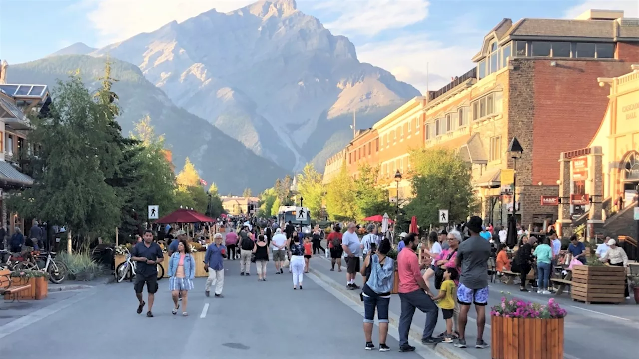 Banff residents head to the polls over pedestrian zone