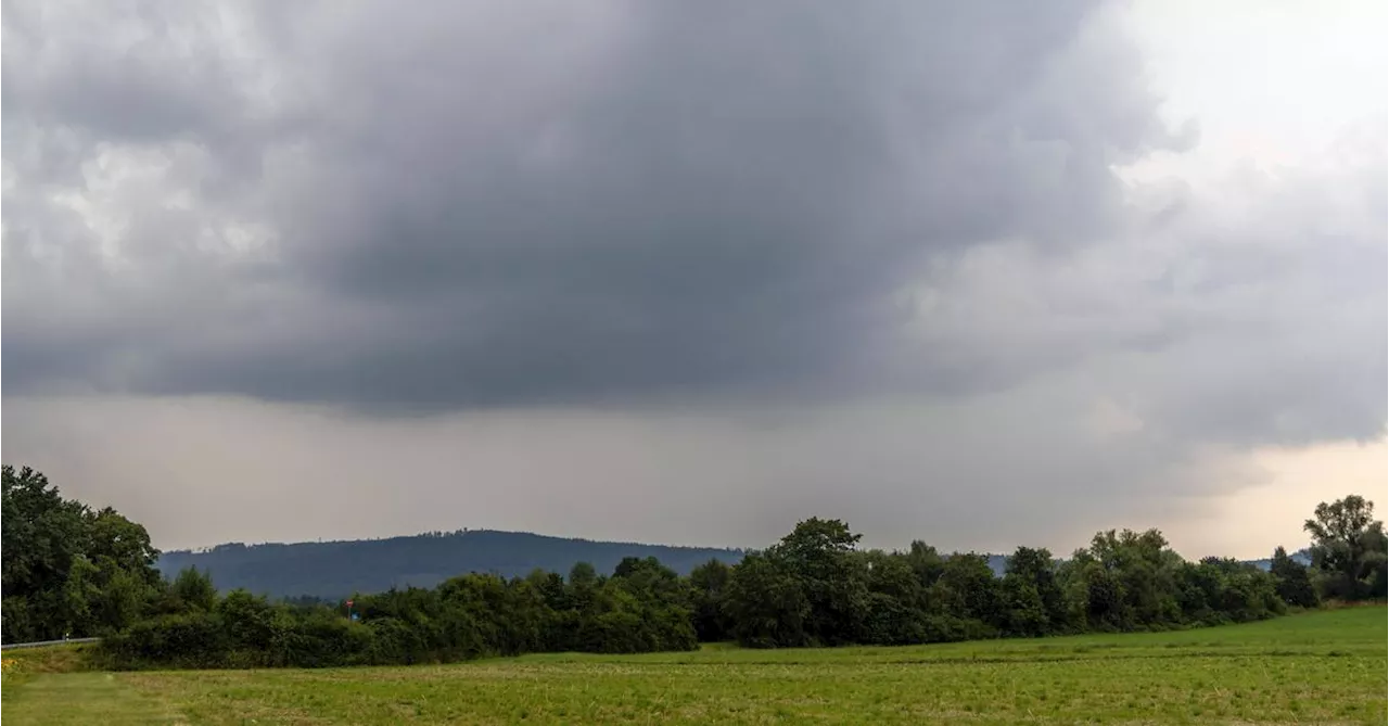 Unwetter: Erdrutsche in Tirol, Zug steckte fest