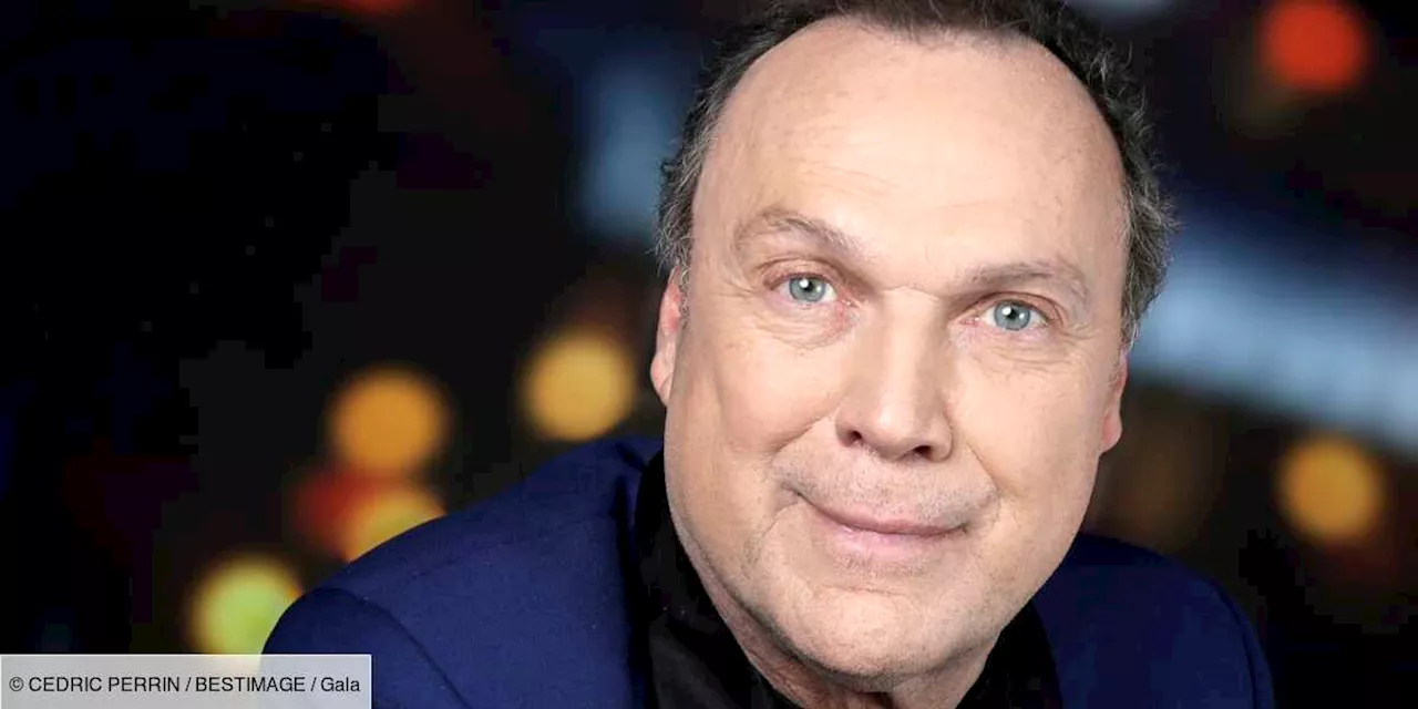 Julien Lepers a 75 ans : que devient-il depuis la fin de Questions pour un champion