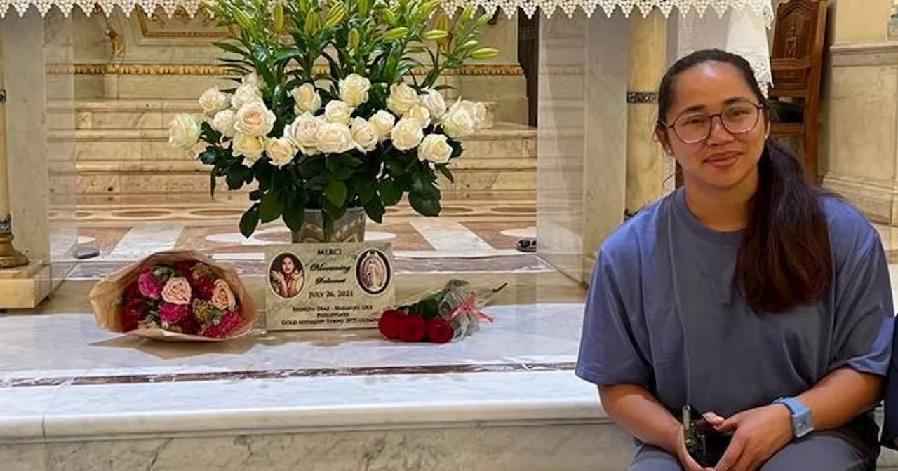 Hidilyn Diaz visits Chapel of Our Lady of the Miraculous Medal in Paris, offers marble memorial for Olympic gold