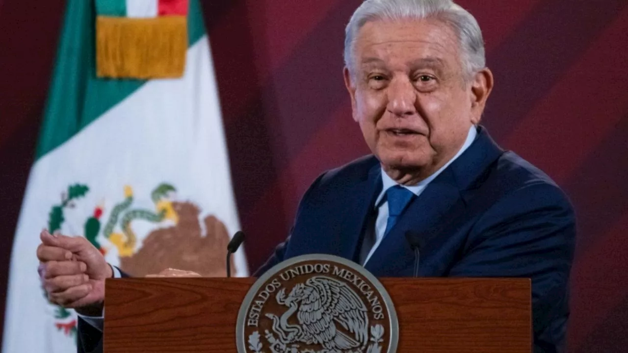 AMLO critica Marea Rosa: &quot;siguen mintiéndole a la gente&quot;