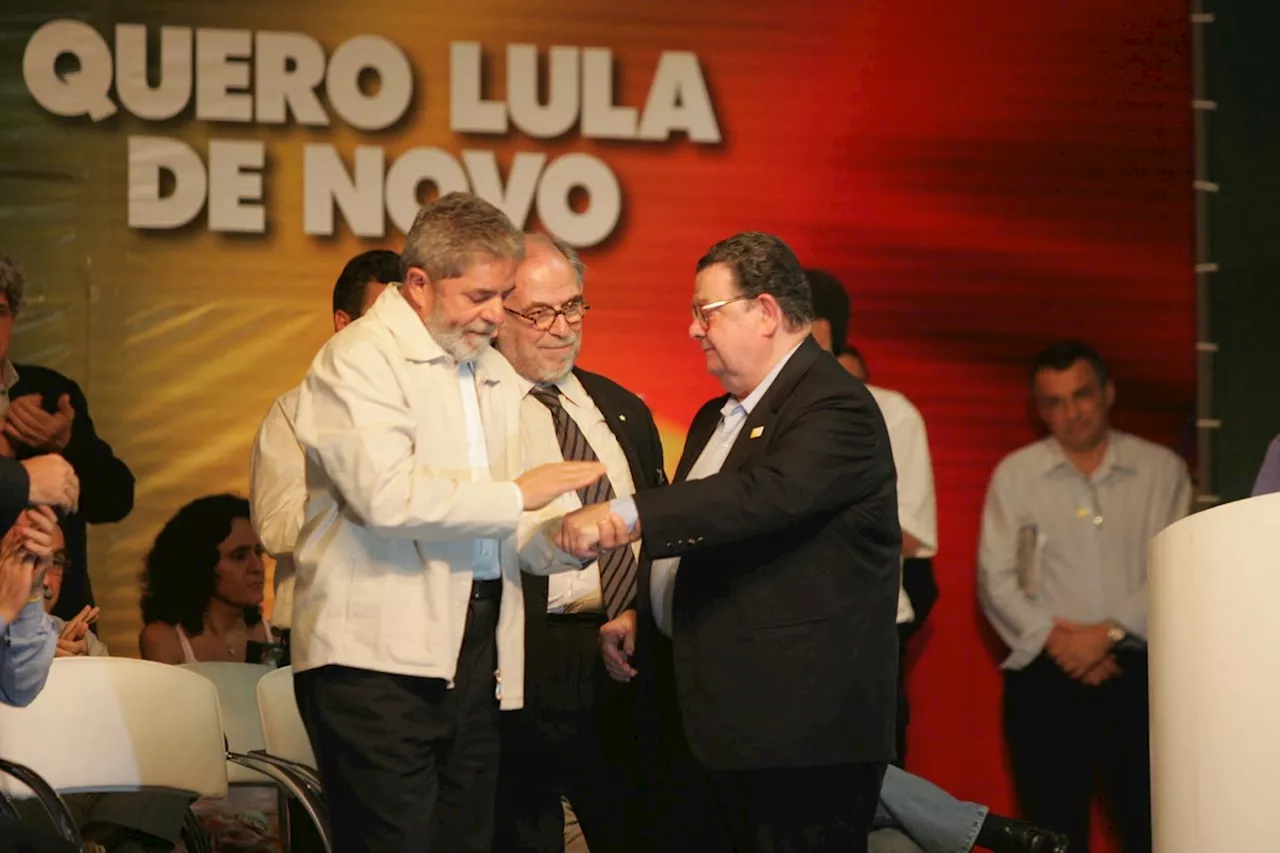 Em 2006, Lula tratou Delfim Netto como vítima da elite