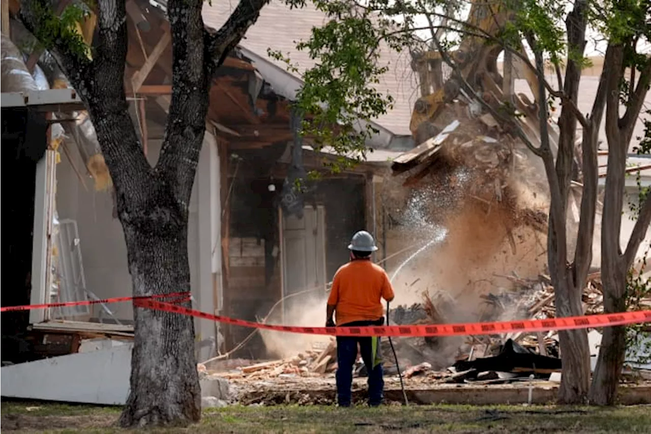 Crews begin demolishing Texas church where gunman killed more than two dozen in 2017