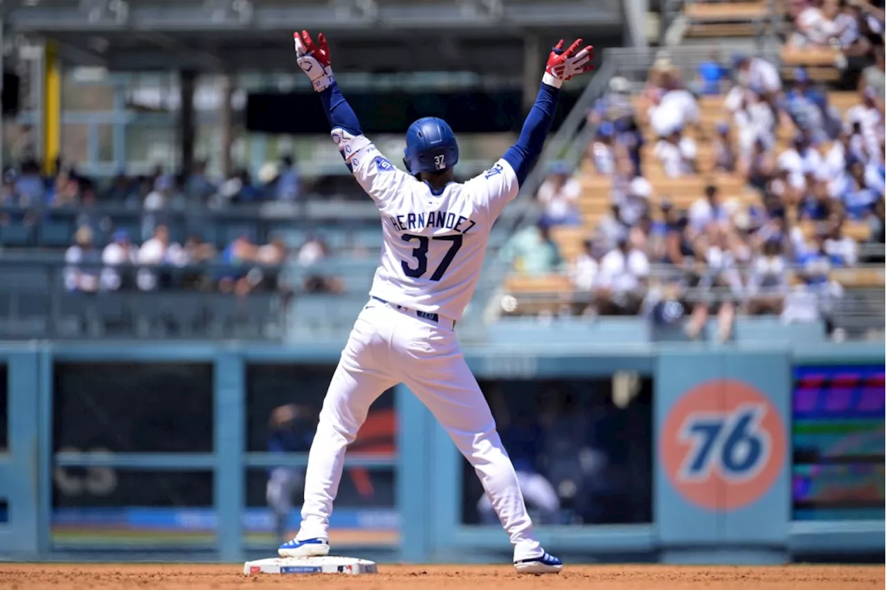 Teoscar Hernandez’s game-winning hit leads Dodgers past Pirates