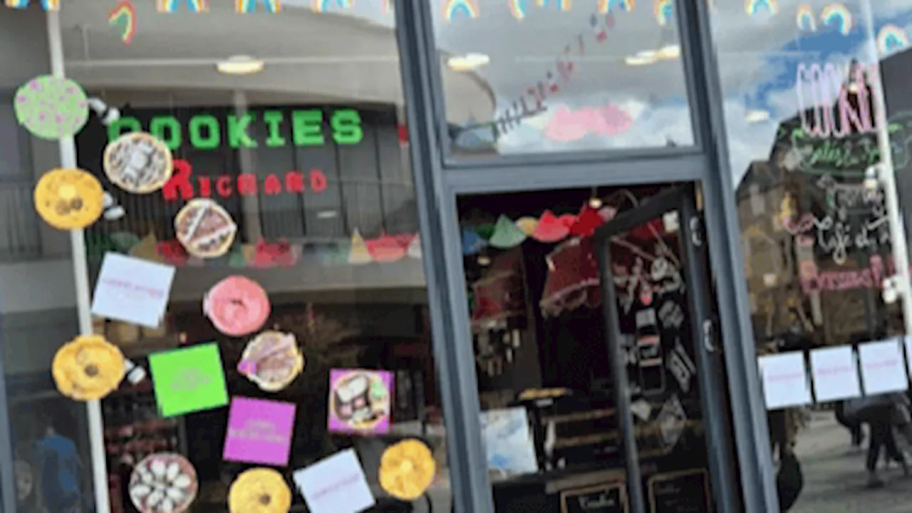 En Normandie, des drapeaux palestiniens sur des cookies dans une boutique de Deauville créent la polémique