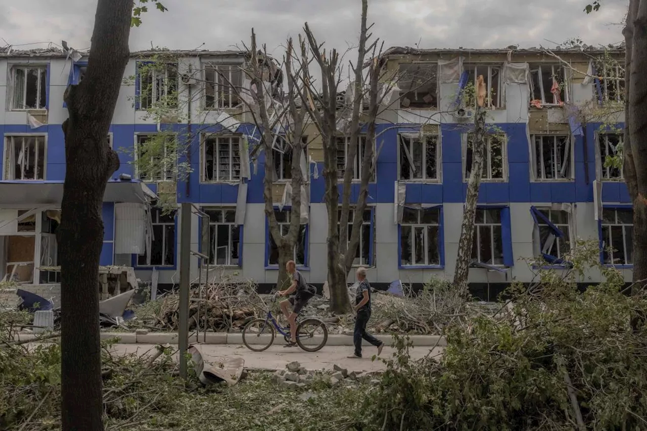 Guerre en Ukraine : la Russie intensifie les évacuations de civils face à l’incursion ukrainienne