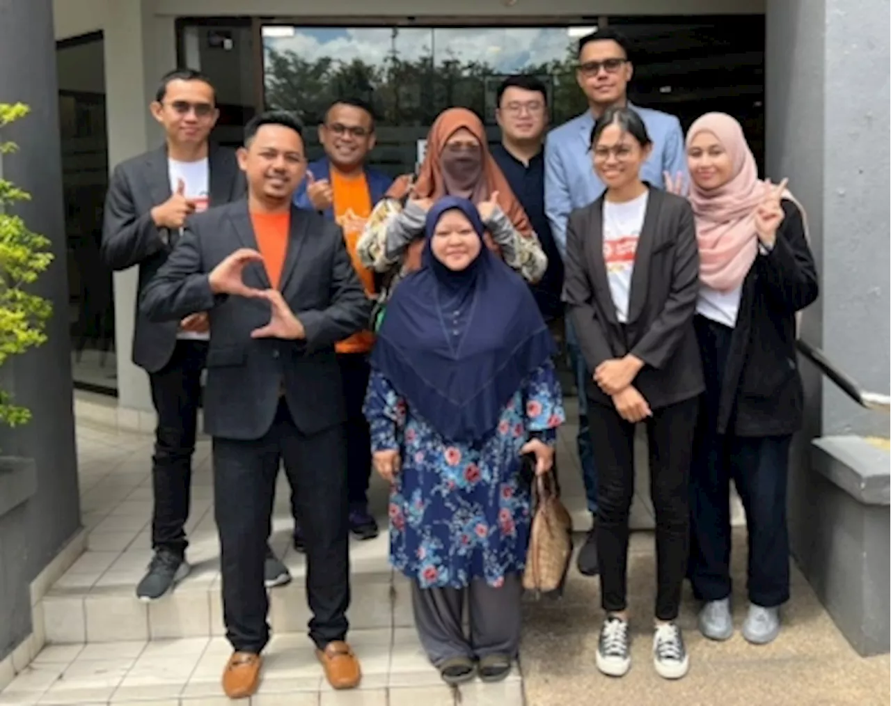 Empowering MSMEs: How seller communities propel e-commerce success in Malaysia