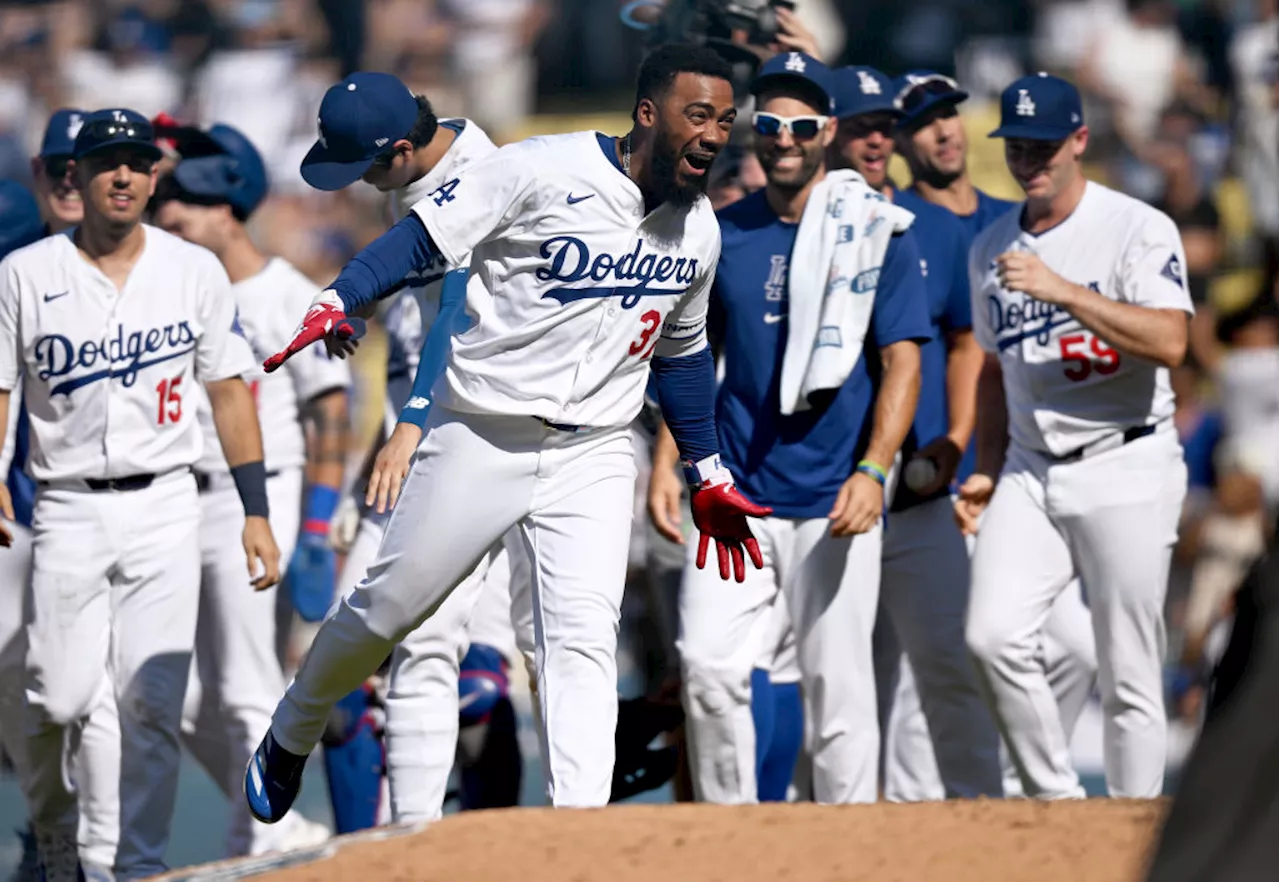 Teoscar Hernández delivers game-winning hit in 10th as Dodgers sweep Pirates 6-5