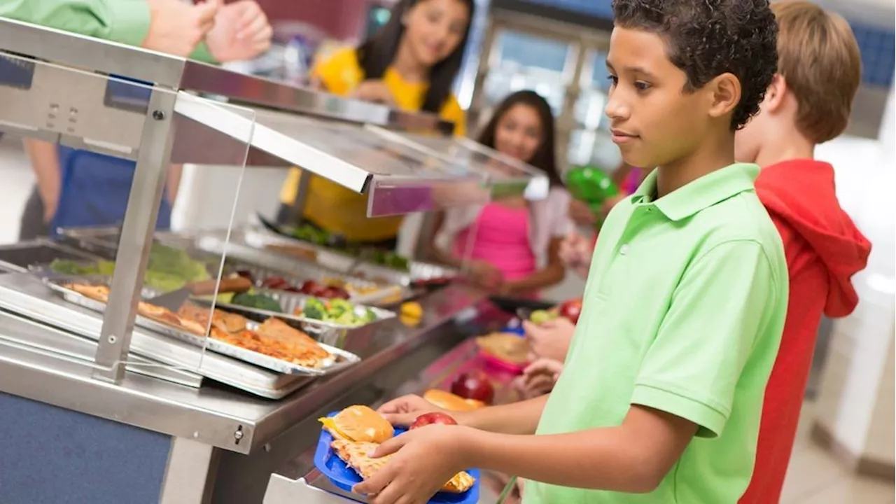 POLL: Do your kids eat lunch at school or bring lunch from home?