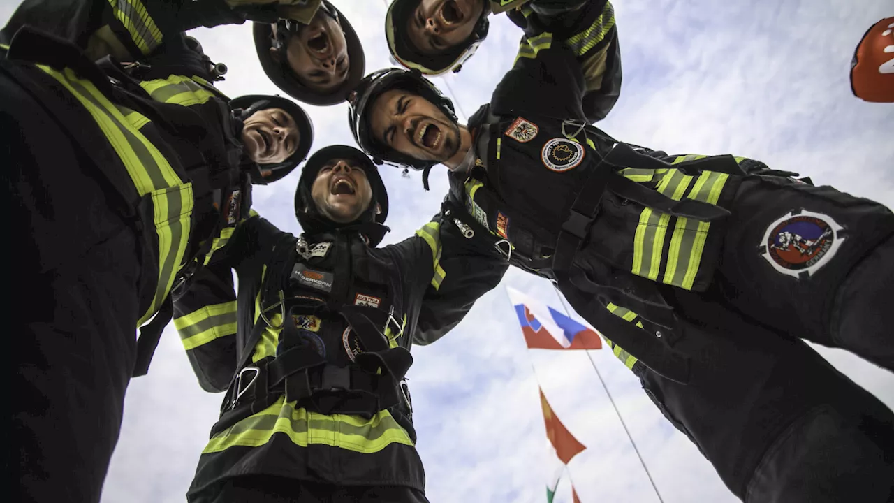 Sehr sportliche Feuerwehrleute für FCC in St. Pölten gesucht