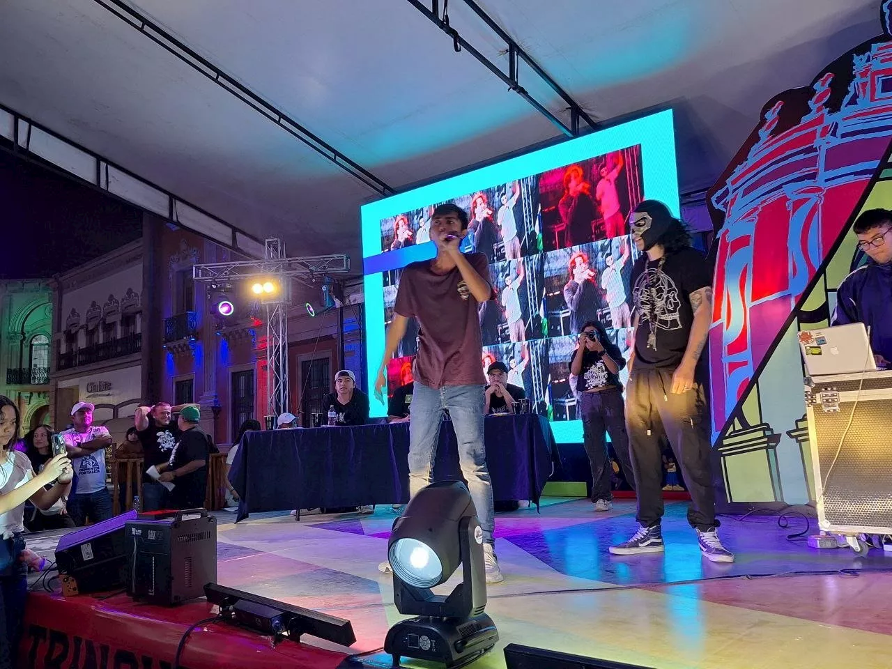 Demuestran jóvenes sus habilidades en el rap en el Festival Fusión en León