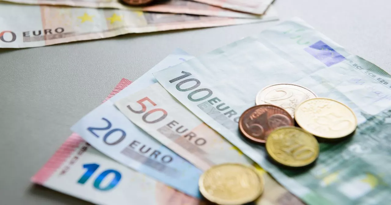 Working parents can claim up to €285 per child - but deadline is looming